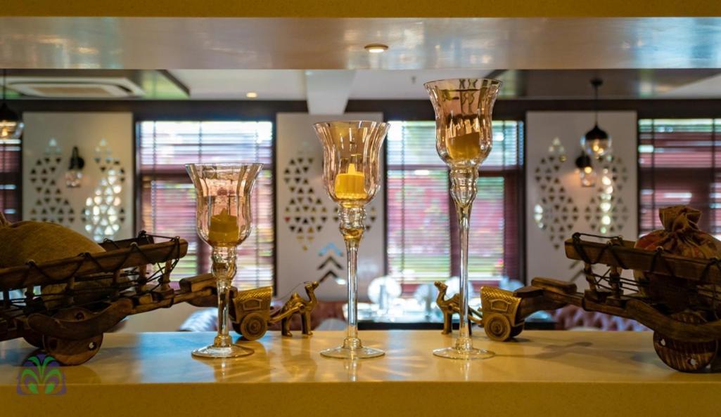 Hotel Basant Vihar Palace Bikánér Kültér fotó