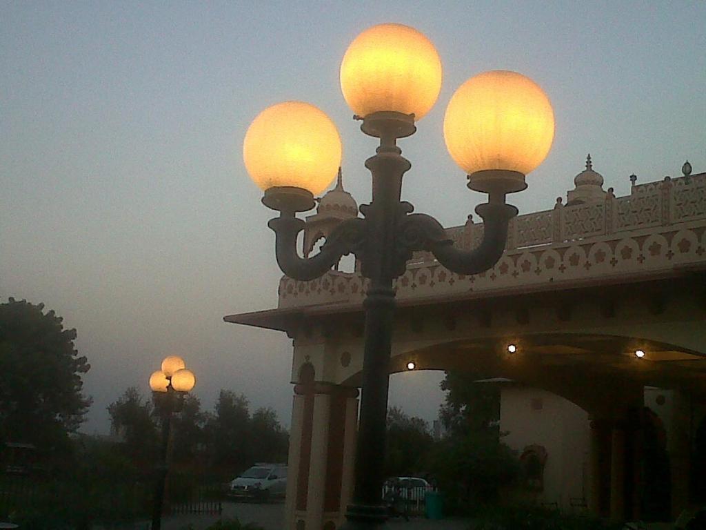 Hotel Basant Vihar Palace Bikánér Kültér fotó
